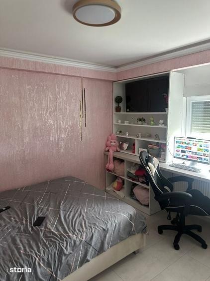 Apartament cu 3 camere decomandat în 1 Mai