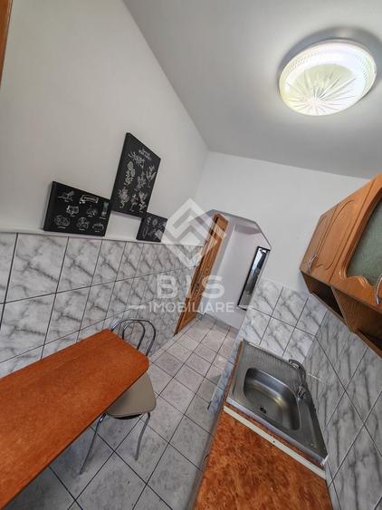 Apartament cu 2 camere semidecomandat în Decebal