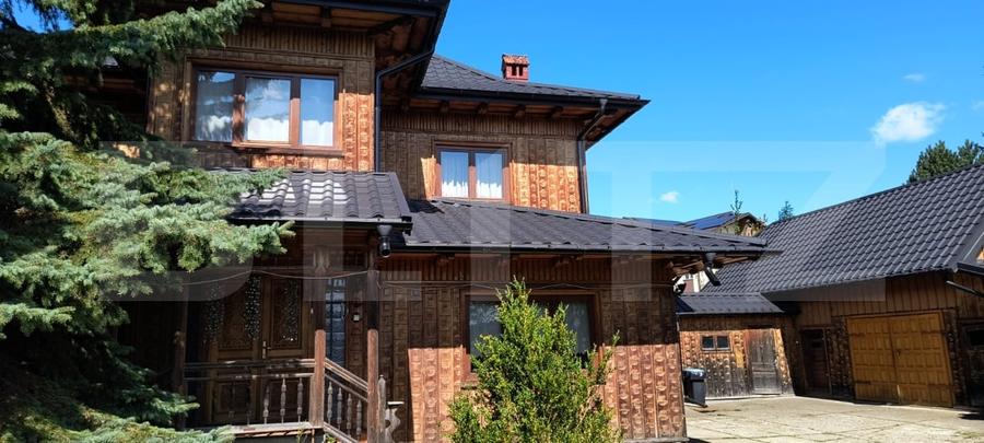Casă individuală cu 8 camere cu Teren 1756 Mp în Câmpulung Moldovenesc