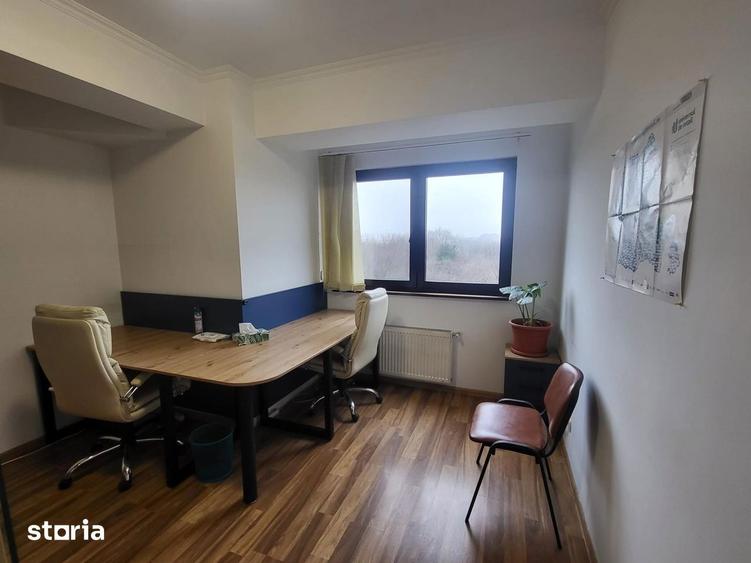 Apartament cu 4 camere în Titan