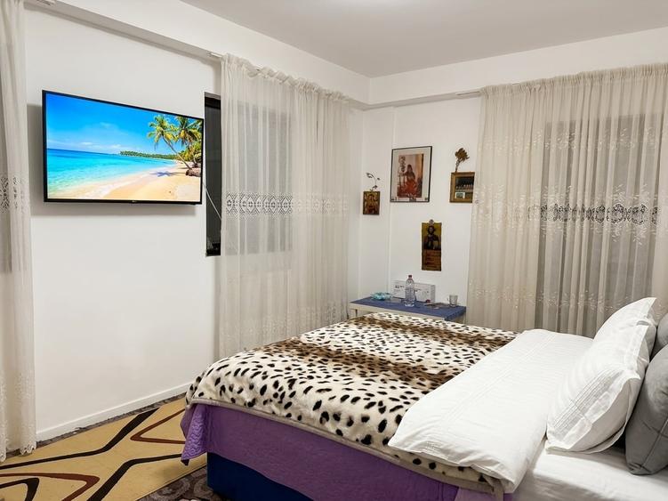 Casă individuală cu 5 camere cu Canalizare în Pantelimon