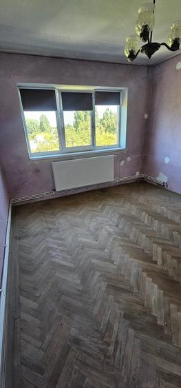 Apartament cu 2 camere semidecomandat în Tomis III