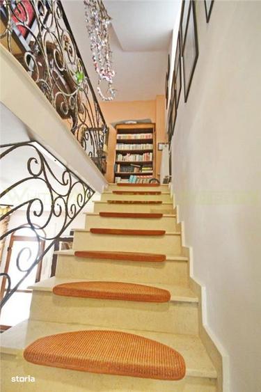Apartament cu 2 camere, mobilat în Schei