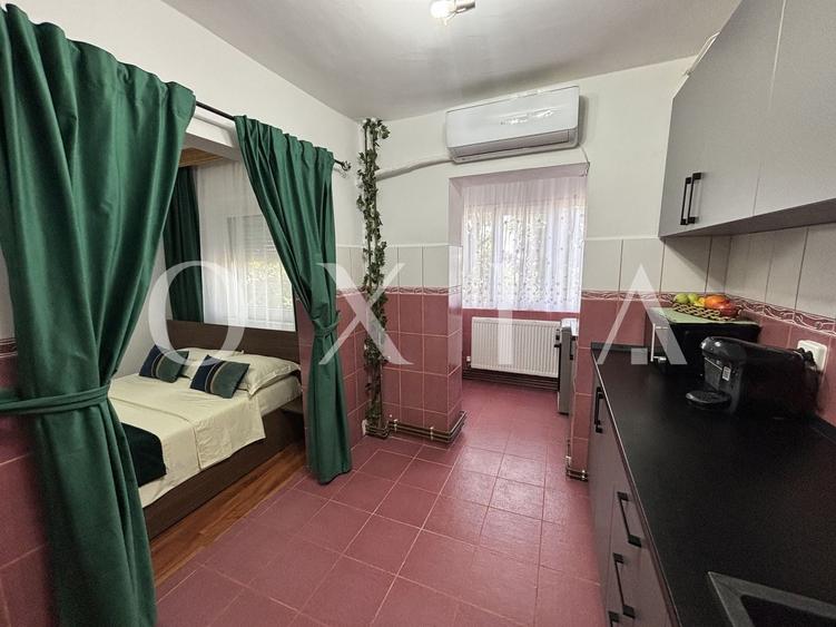 Apartament cu 2 camere semidecomandat, mobilat în Lipovei