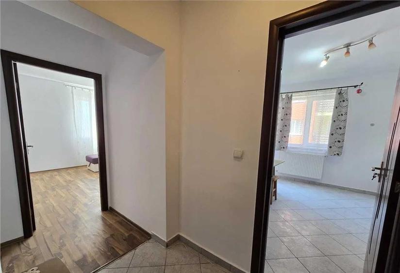 Apartament cu 2 camere decomandat în Sânpetru