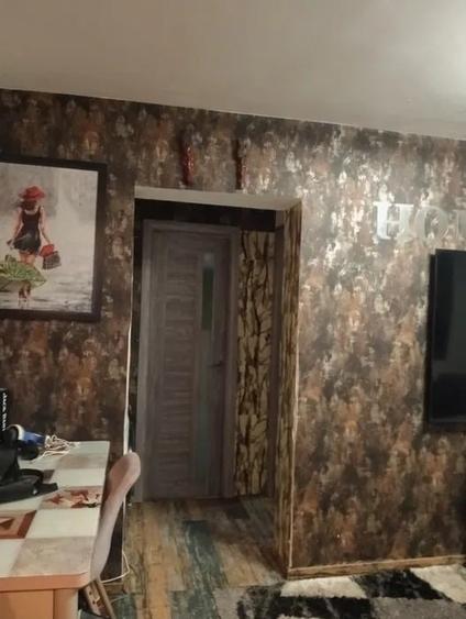 Apartament cu 3 camere semidecomandat în Primăverii