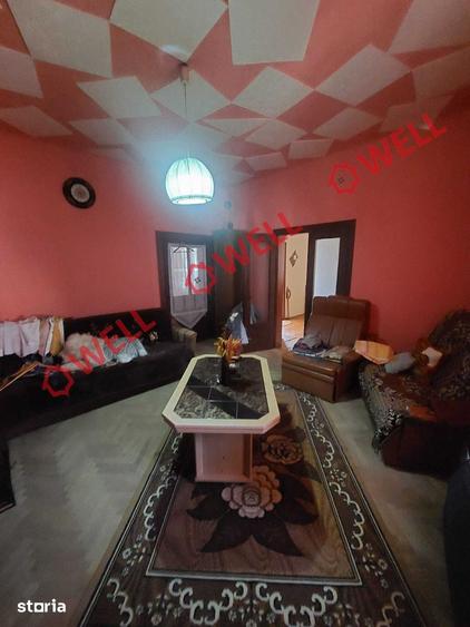 Casa familiala de vanzare in Bre?cu, la drumul principal! - 7