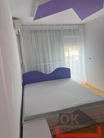 Apartament cu 3 camere decomandat în UTA
