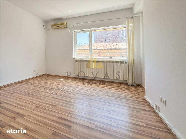 Apartament cu 4 camere în Moșilor
