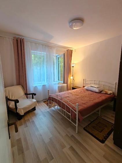 Apartament cu 2 camere decomandat în Berceni