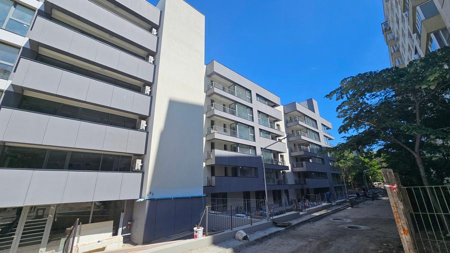 Apartament cu 2 camere decomandat în Tei
