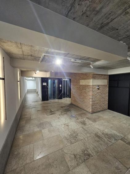 Apartament cu 2 camere semidecomandat în Mărăști