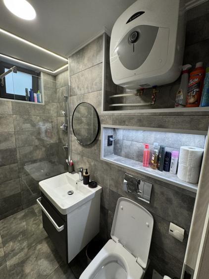 Apartament cu 2 camere semidecomandat, mobilat în 1 Mai