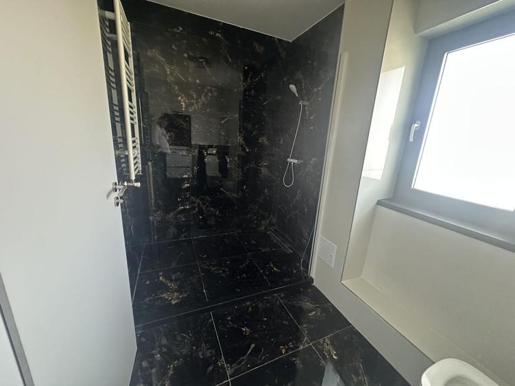 Casă individuală cu 4 camere cu Canalizare în Tunari