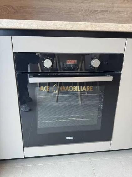 Apartament cu 2 camere semidecomandat, mobilat în Jiului