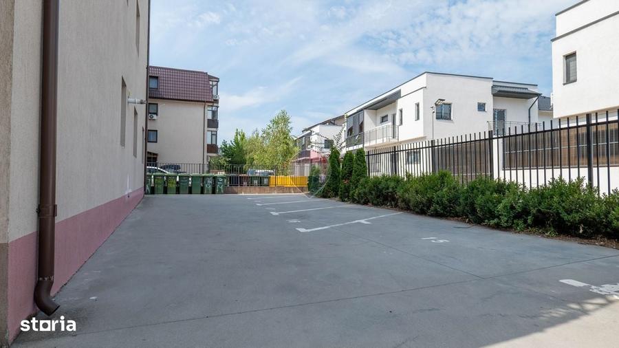 Apartament cu 3 camere decomandat în Dobroești