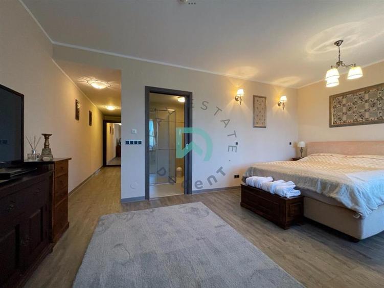 Apartament cu 2 camere decomandat, mobilat în Poiana Brașov
