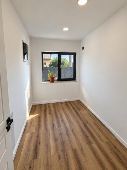 Casă cu 4 camere cu Teren 400 Mp în Tunari