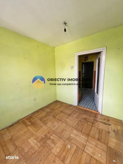 Apartament cu 3 camere decomandat în Est