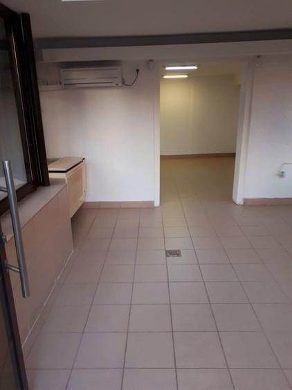 Spațiu comercial, de 47 mp, în Republicii