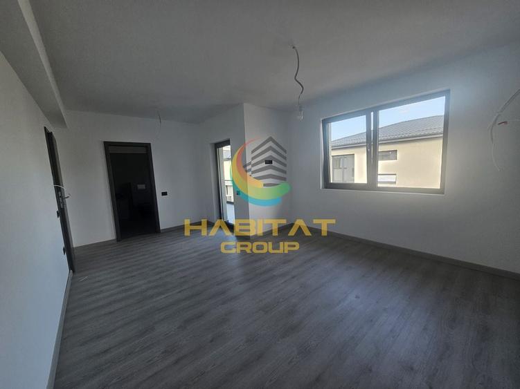 Duplex cu 3 camere cu Canalizare în Central