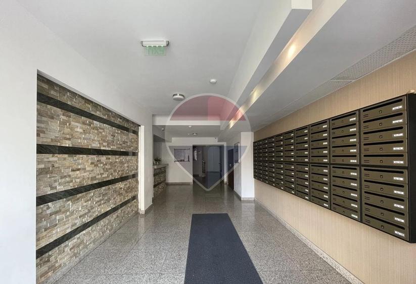 Apartament cu 2 camere semidecomandat în Vitan Mall