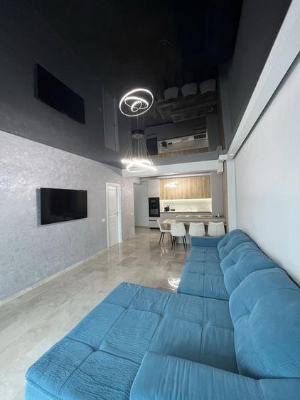 Apartament cu 2 camere decomandat în Palazu Mare