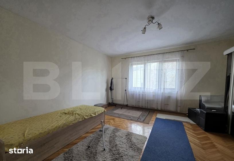 Casă cu 5 camere cu Teren 347 Mp în Titulescu