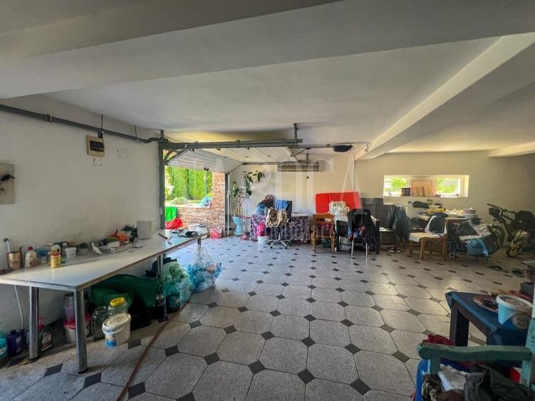 Casă individuală cu 4 camere cu Canalizare în Făget