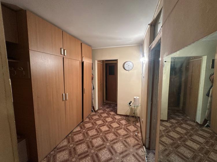 Apartament cu 2 camere decomandat în Aviației