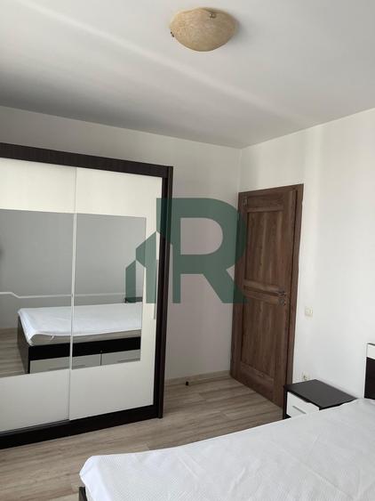 Apartament cu 2 camere semidecomandat, mobilat în Mihai Viteazul