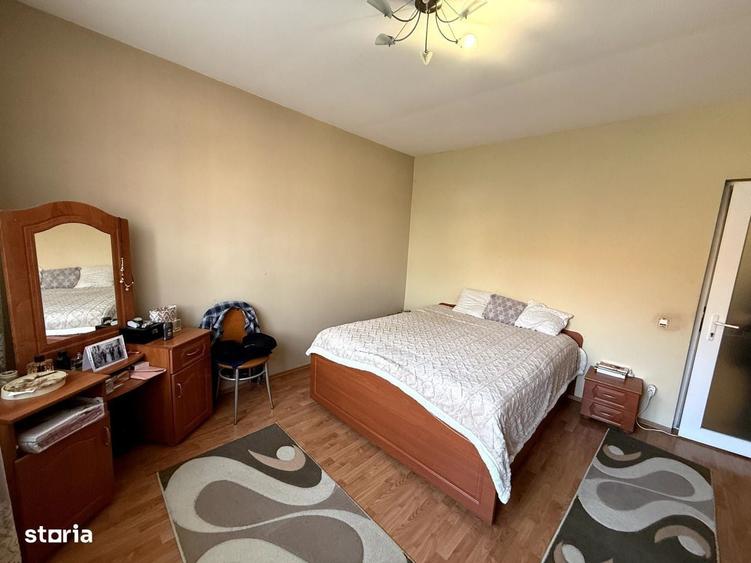Casa 330 mp cu teren 2300 mp in Santandrei, langa Oradea - 2