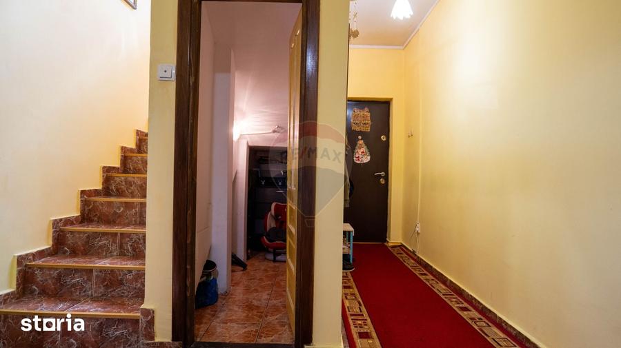 Casă cu 6 camere cu Teren 253 Mp în Colentina