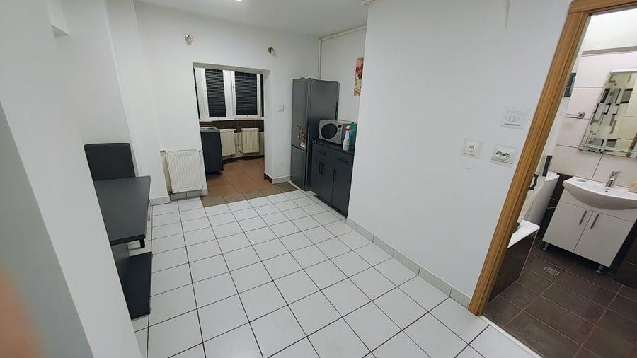 Garsonieră semidecomandată în Roșu
