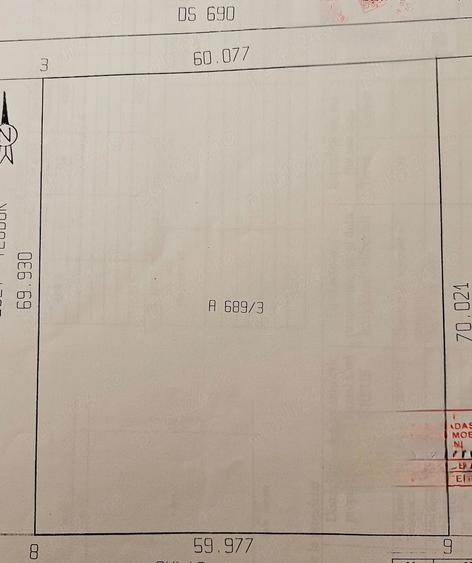 Teren de 4200 mp, în Dumbrăvița
