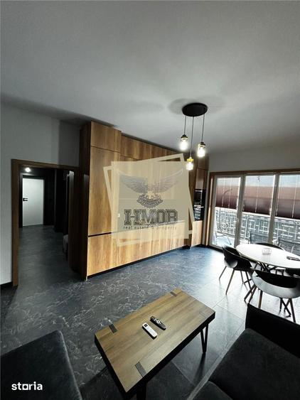 Apartament cu 3 camere, mobilat în Central