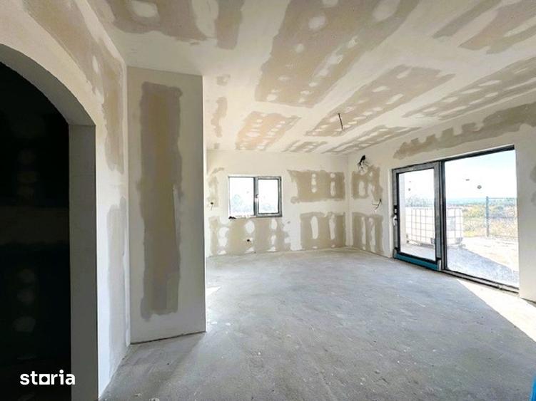 Casă cu 3 camere cu Teren 650 Mp în Nicolae Titulescu