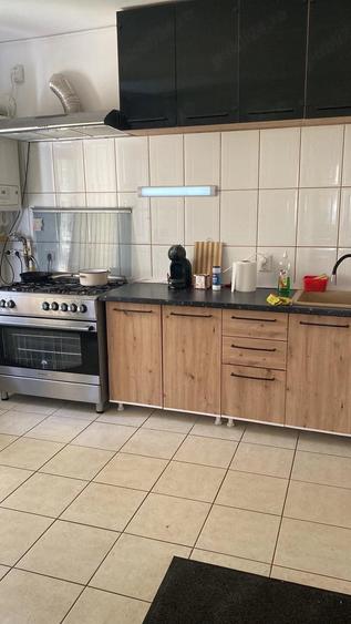 Casă cu 6 camere cu Teren 550 Mp în Nord