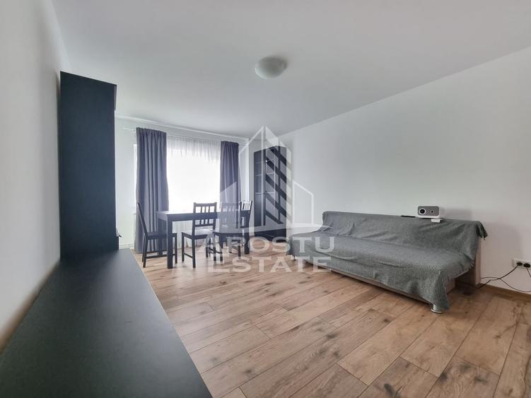 Apartament cu 3 camere decomandat în Lunei