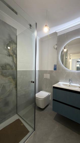 Apartament cu 3 camere decomandat în Dâmbovița