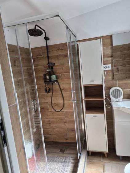 Casă individuală cu 4 camere cu Canalizare în Sânmihaiu Român