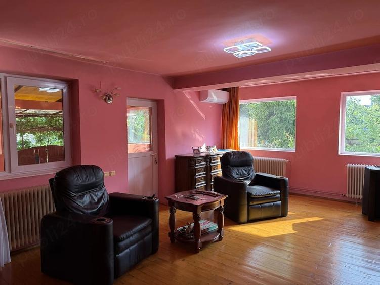 Casă cu 2 camere cu Teren 1269 Mp în Remetea Mare
