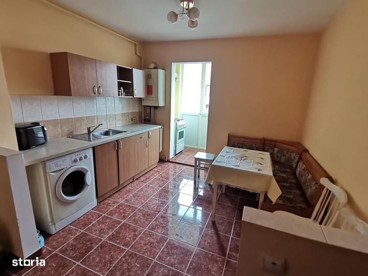 INCHIRIEZ apartament 2 camere decomandat ,zona Strand - 7