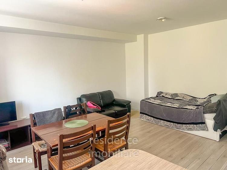 Apartament cu 3 camere semidecomandat în Sopor