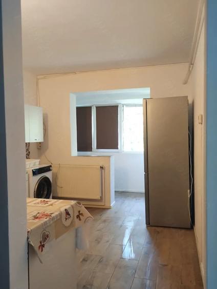 VAnd apartament o camera decomandat - 10