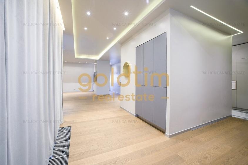 Apartament cu 5 camere semidecomandat, mobilat în Pipera