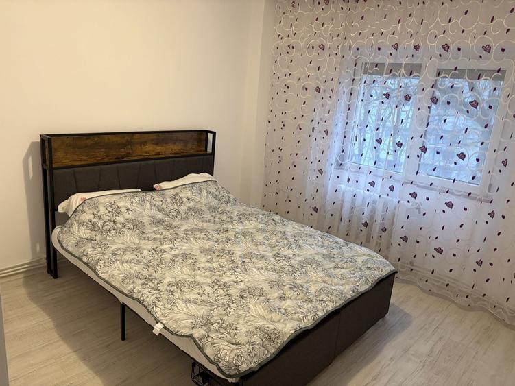 Apartament cu 2 camere decomandat în Florești