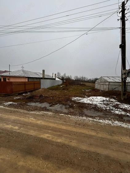 Teren de 1208 mp, în Vulturu
