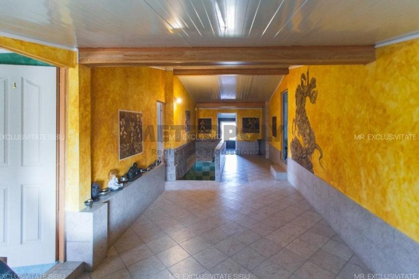 Spațiu comercial, de 550 mp, în Săcădate