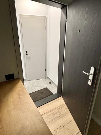 Apartament cu 3 camere decomandat în P-ța Romană